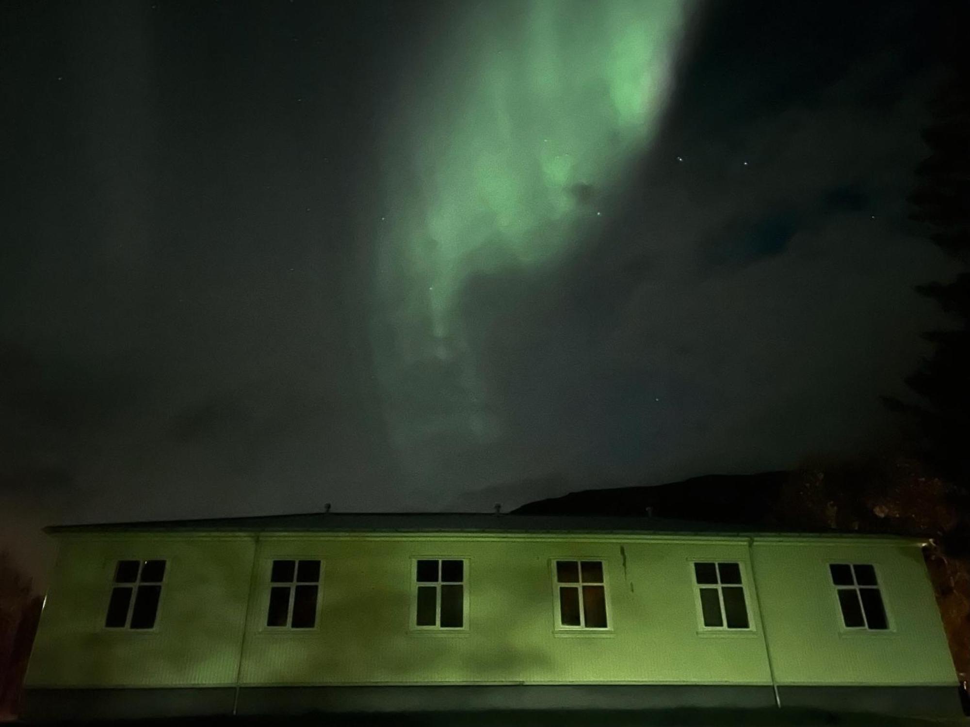 Bjork Guesthouse ラウガーバットン エクステリア 写真