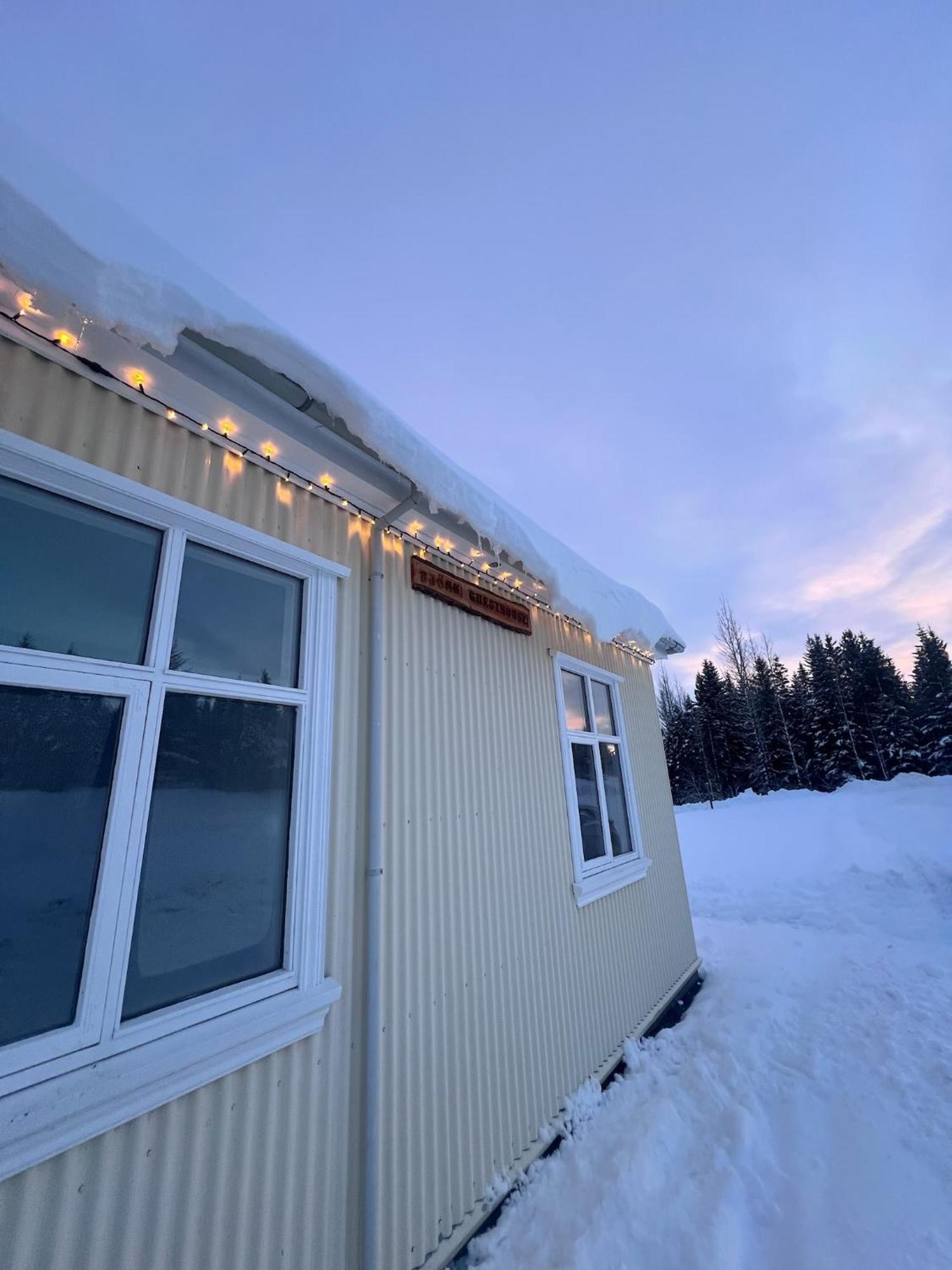 Bjork Guesthouse ラウガーバットン エクステリア 写真